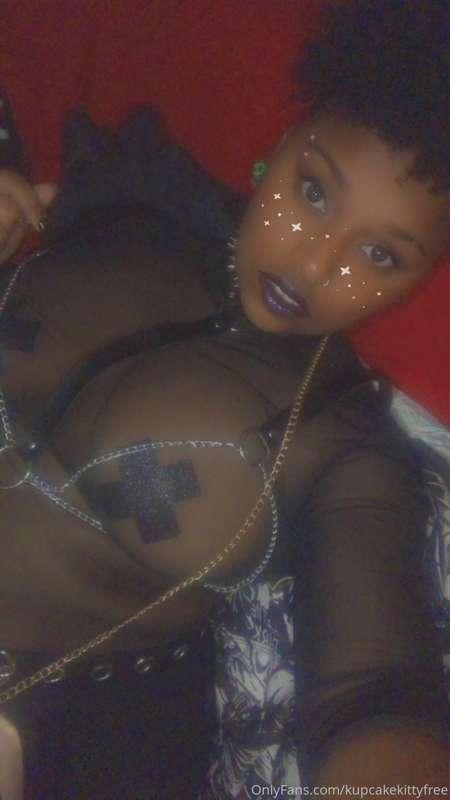Good Afternoon Kong’s And Queens.💜😉🍆