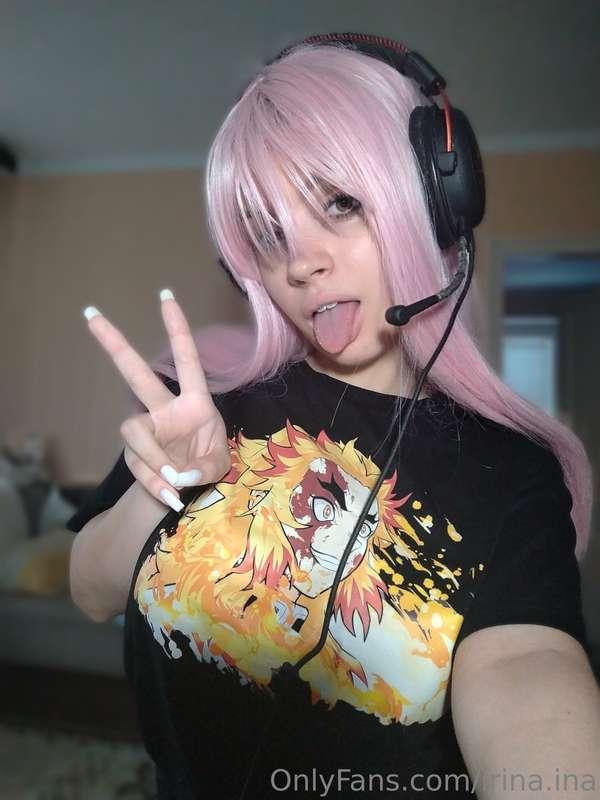 I'll play with your.. 👅