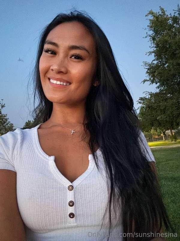 A walk in the park is good for the soul ✨😋