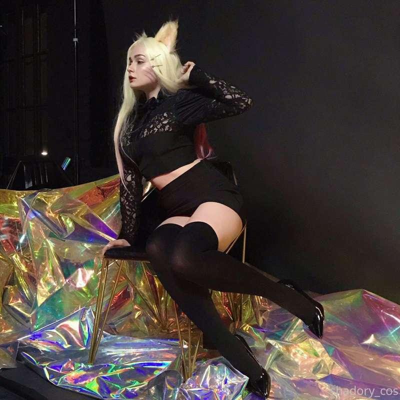 This bad girl came to teach you good manners!