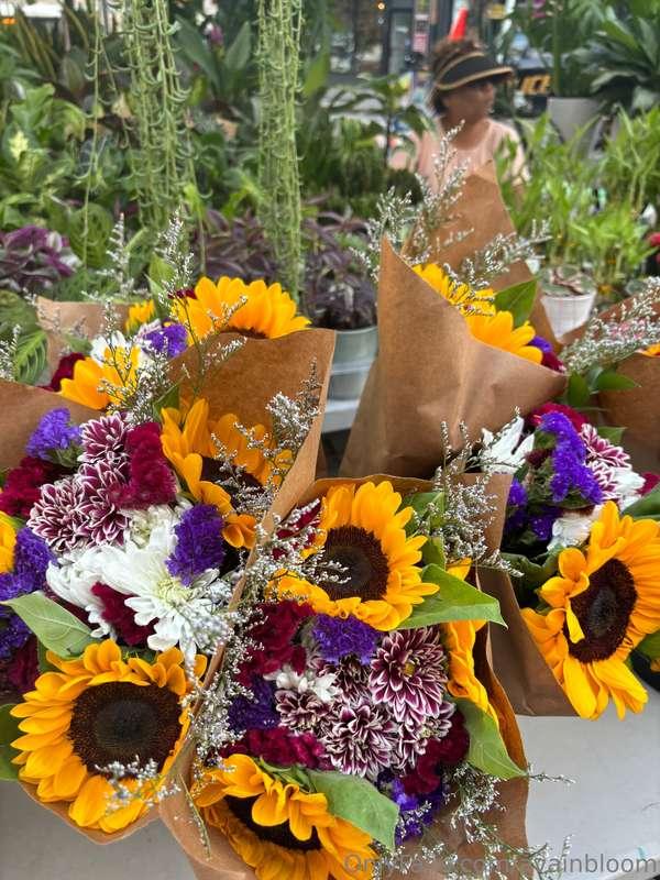 Sunflowers pair beautifully with a variety of other flowers...