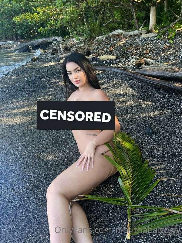 U know where to find the UNCENSORED pics 😈😋