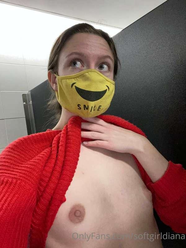 Quick, airport-bathroom titty shot!