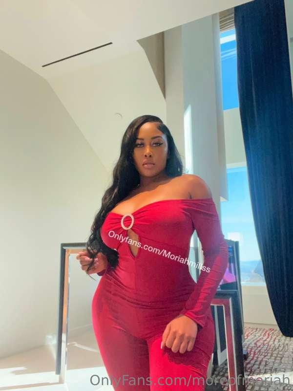 I just want to please you papi 🍆 Watch the video in your DM ..