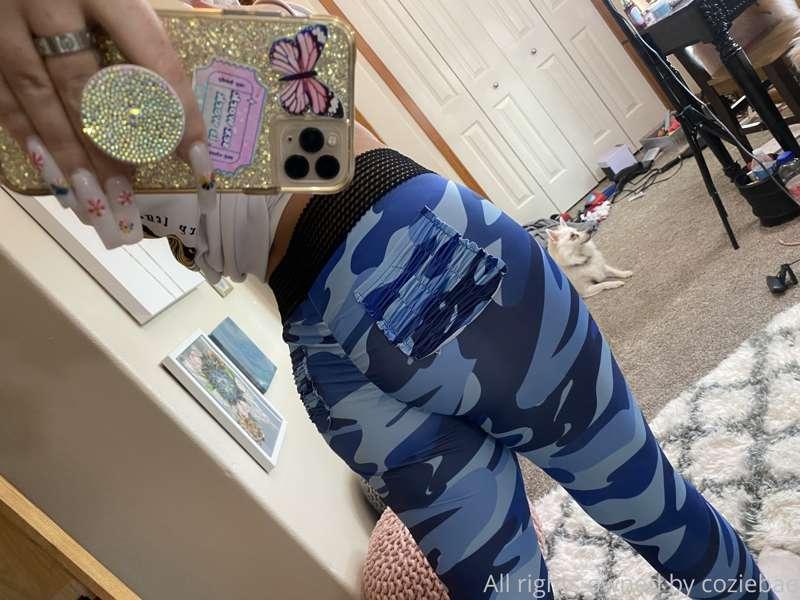 Like my new pants somebody got off my wish list😉😉
