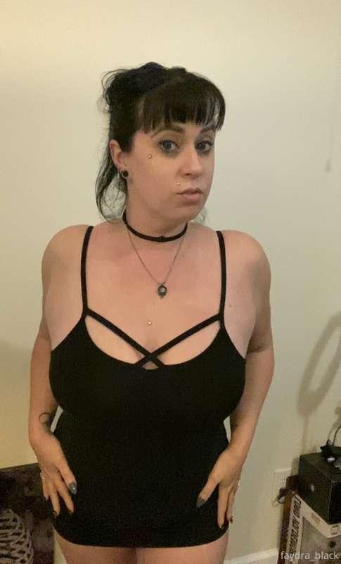 The Girlfriend Experience

Natural, no makeup selfies for yo..