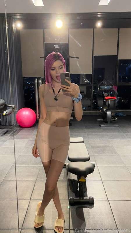 vikkysecrets image #0