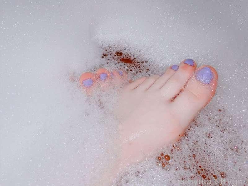 iamyourkittygirl image #0
