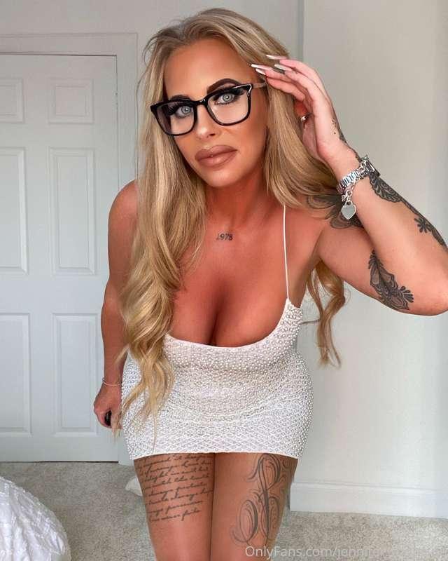 Do you like my dress??