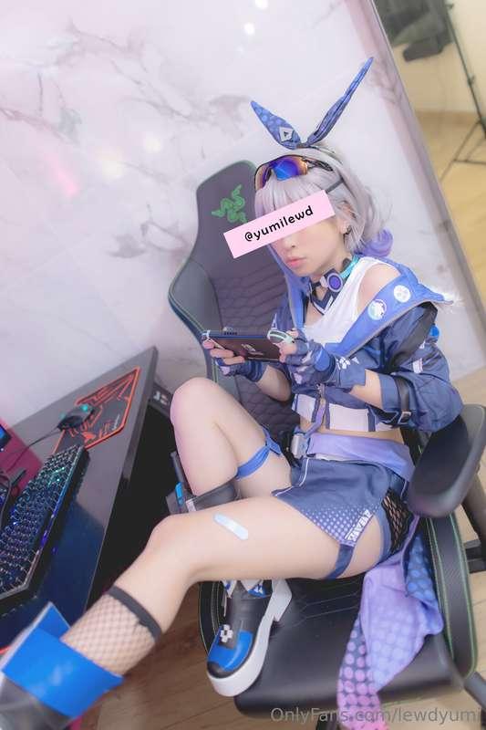 lewdyumi image #9