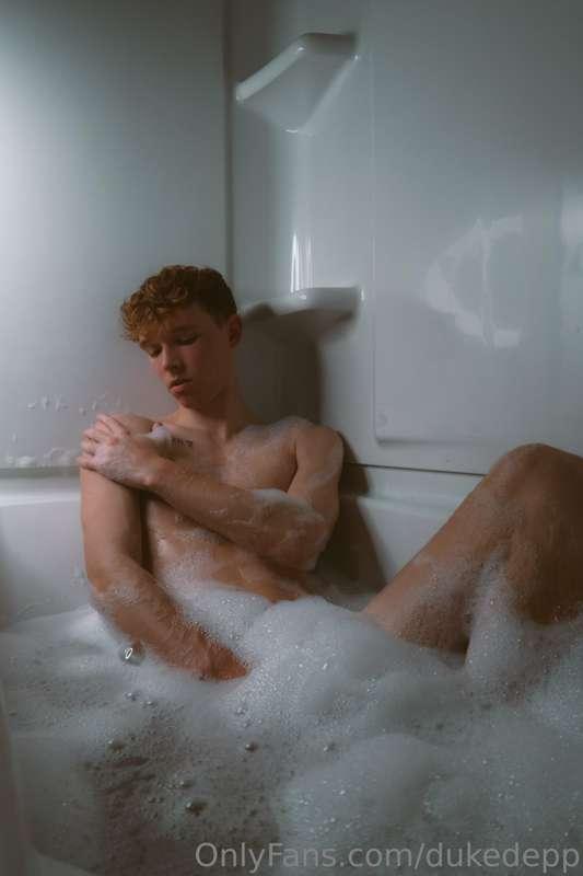 steamy naked pics in the bathtub 😈 this might be the most I ..