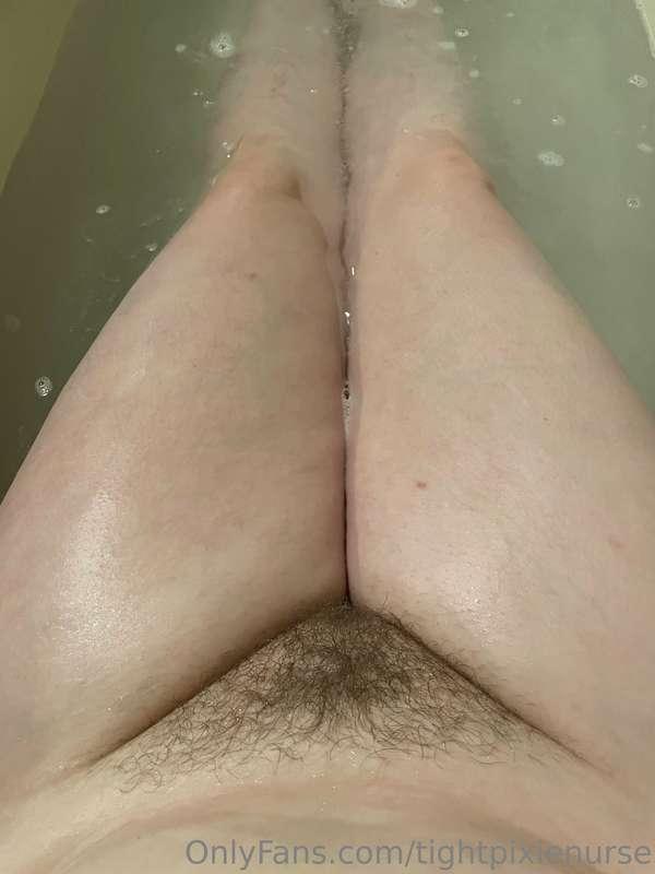 Are you ready for the live show! I’m so horny! Make sure you..