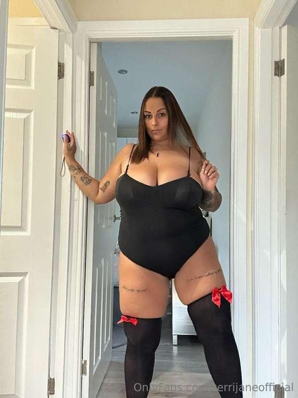 terrijaneofficial image #0