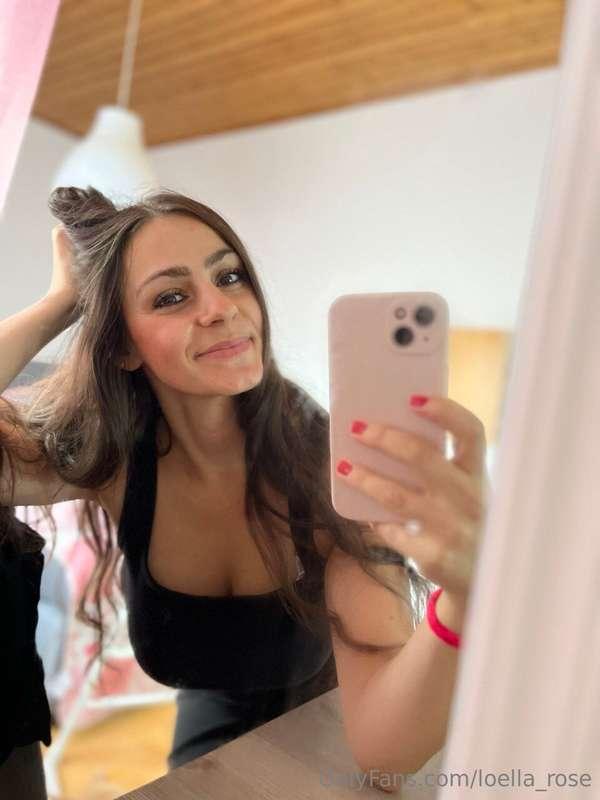 Ich bin online und freue mich auf eine Nachricht von dir! 😘
