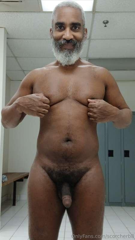 Titty and Tummy Tuesday!#beard #musculardaddy #gay #feet #ga..