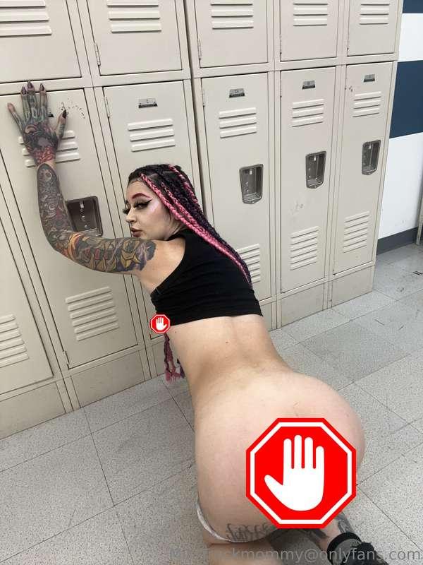 🚨NAUGHTY GF ALMOST GETS CAUGHT🚨Hey... wanna do a quickie? 🤭😜..