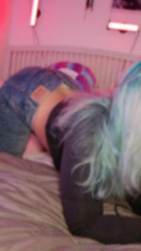 Bending over in front of you.. you grab my hips..