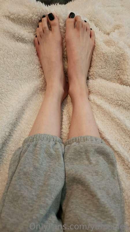 Sorry for not posting much lately! Here are my long toes and..