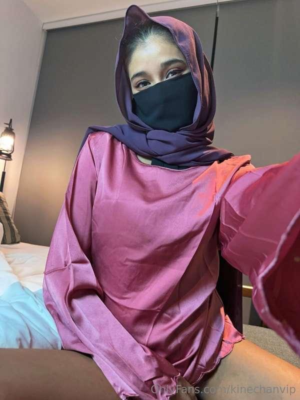 Secret sex enthusiast wants to overcome her cravings 🤤😈 to b..
