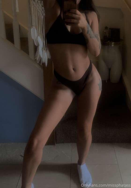 $30 for bare bum until Sunday, $45 for bum video 

DM loveli..