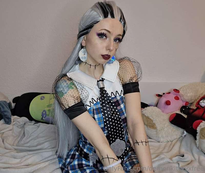 Frankie Stein Set Part 2 :PTopless, cosplay, heels