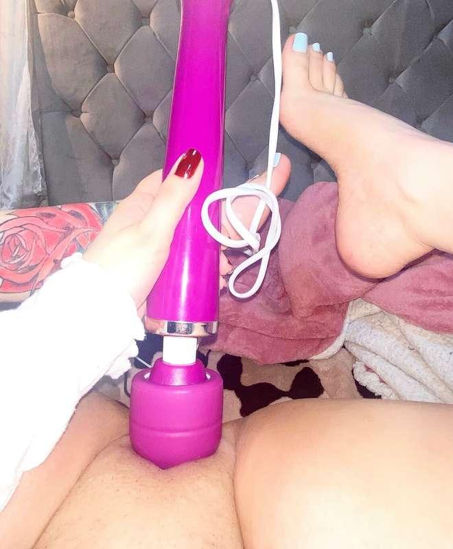 It vibrates a lot. I love😍😂 
Ele vibra muito. Eu amo😍😂