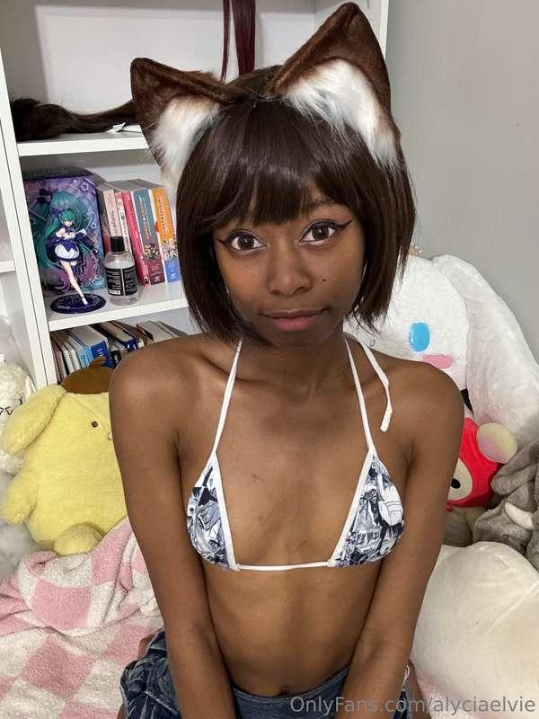 alyciaelvie image #0