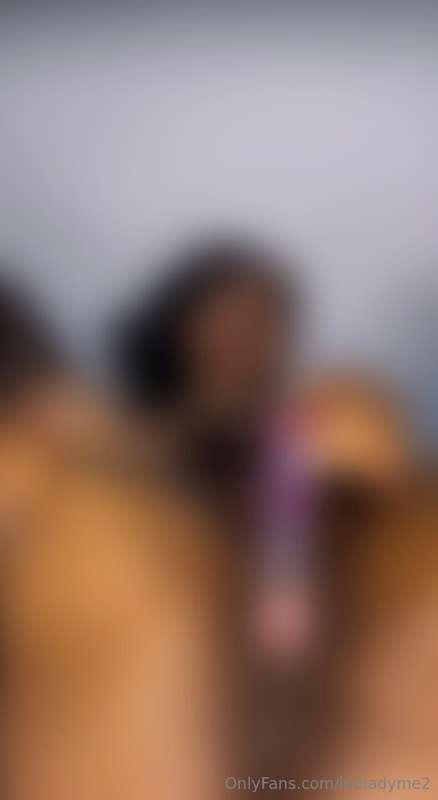 What did you notice first in this picture? Curious to see wh..