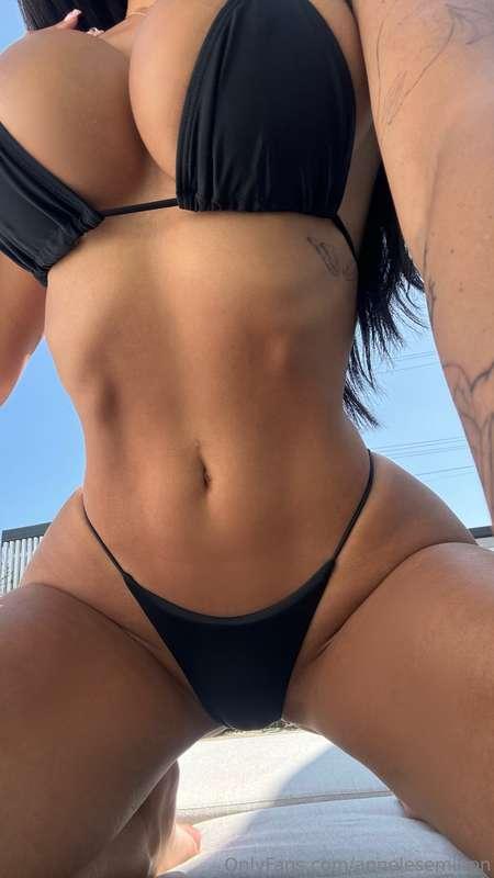 Pool day ☀️