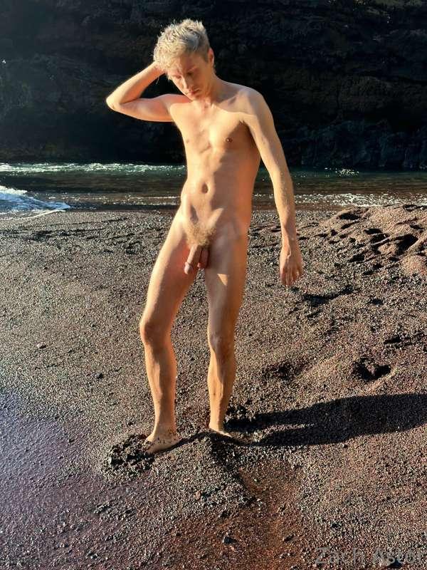 Birthday blowjob on the beach?