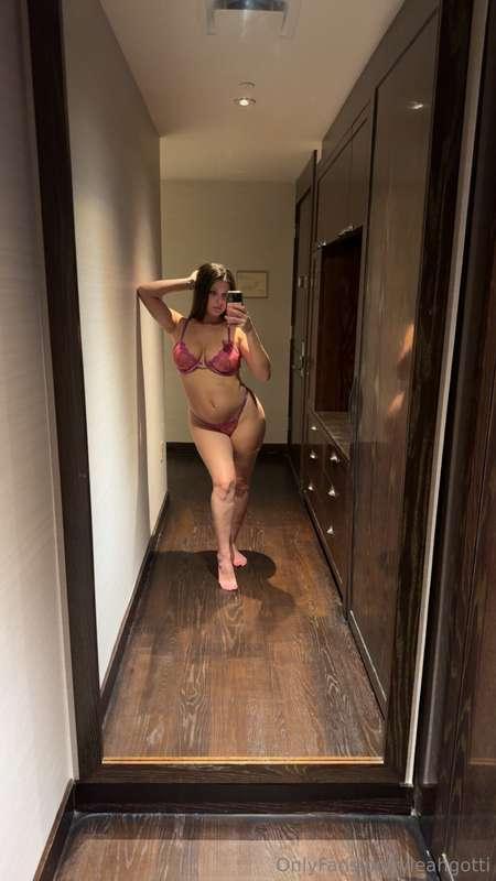 Do you like my outfit??