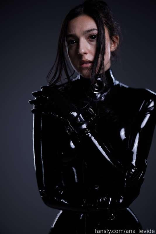 ana_levide image #356
