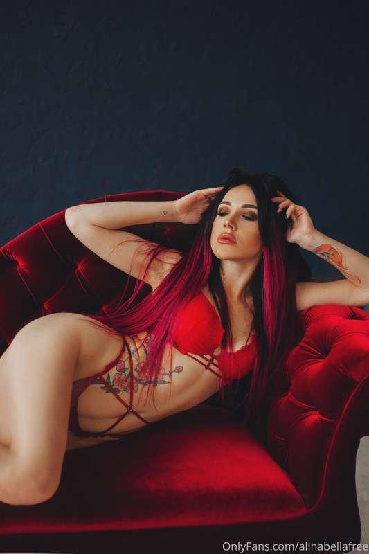 Red is my favorite color❤