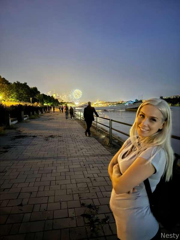 There were some fireworks while walking last night🎇🤩🎆
