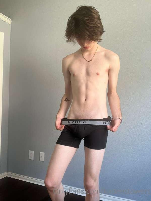 Down to get naughty today? Help me remove this 😏😈