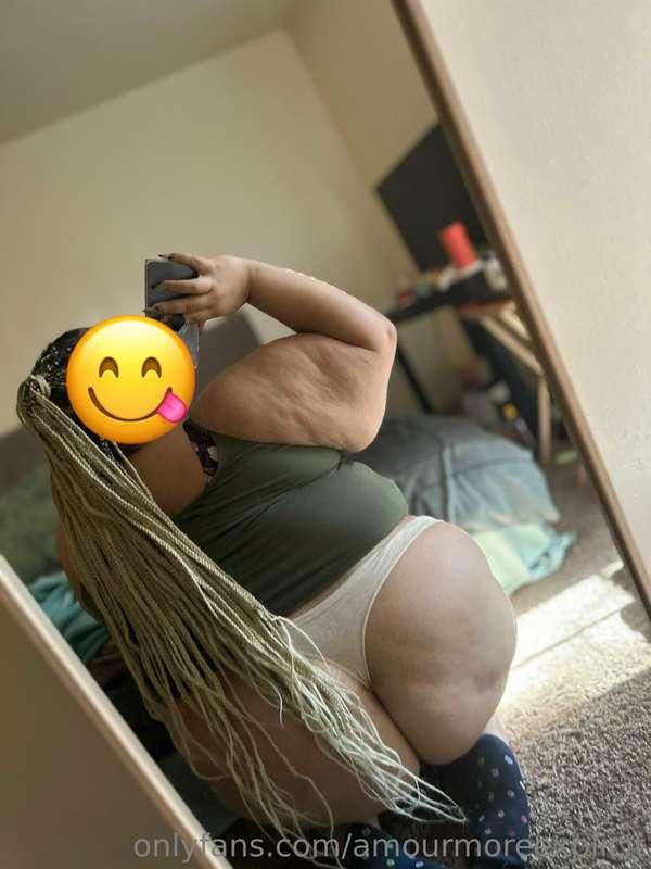 amourmoreexplicit image #0