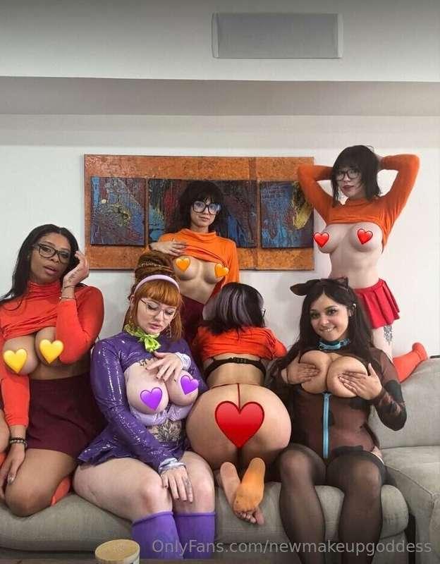 🧡Velmaverse SET 🧡Hungry for Scooby snacks? 🍪I couldn’t keep ..