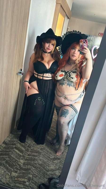 Cum fuck us🥵💦