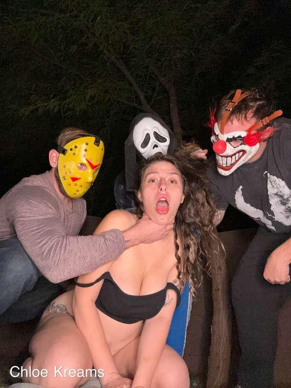 this whole halloween horror bang only happened because on ha..