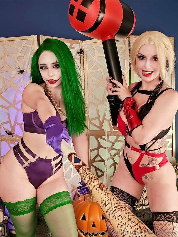 Me and @thecrimsonkitten will be going live later tonight as..
