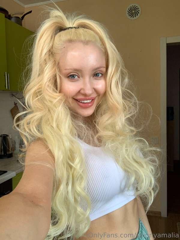 I look good with curls?💖😘