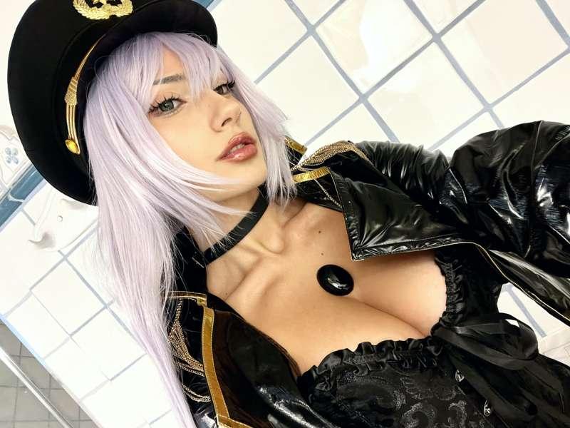 Cosplay BlackLobelia: My Dress Up Darling❤