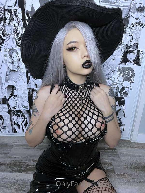 korpsekitten image #3