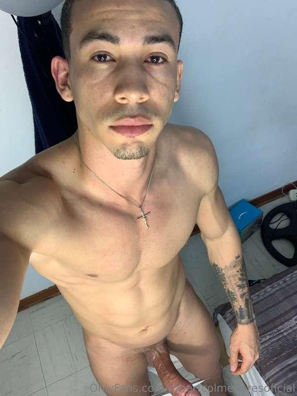 robertcolmenaresoficial main image