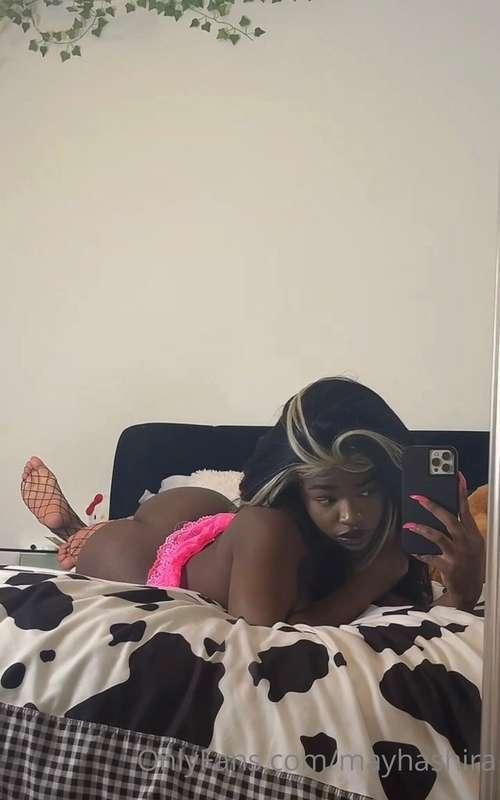 do i look cute or hot?