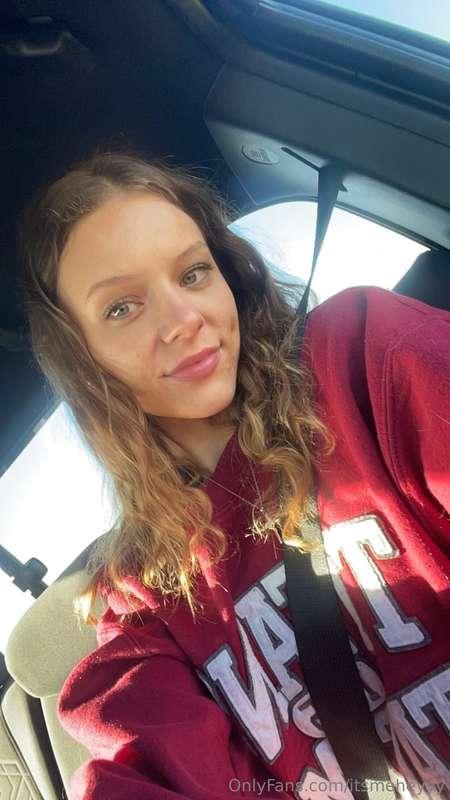 miss you guys 🥹 should i come back ???