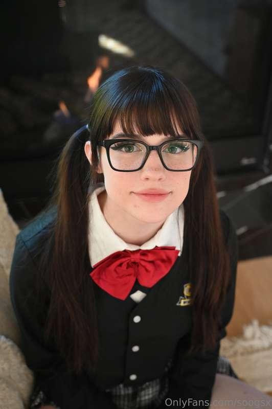 hi ;3