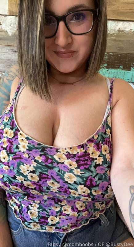 momboobs image #1