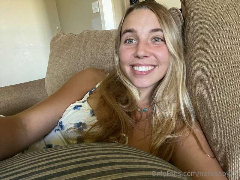 Smile more today babe 😚🩷