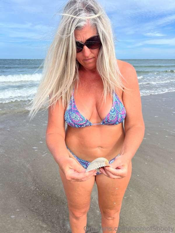 momof5booty image #9